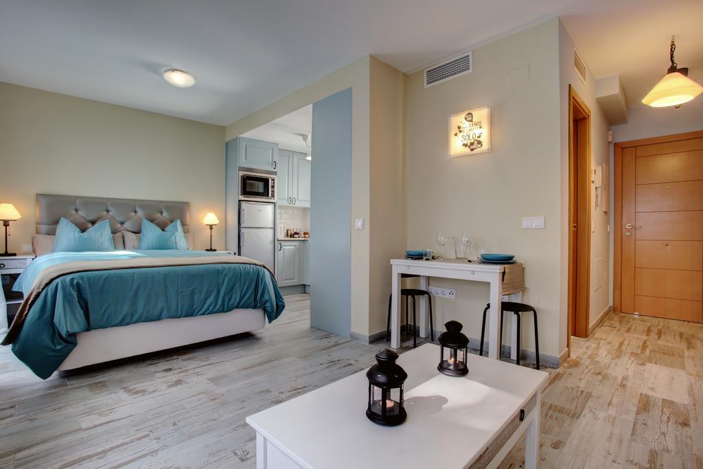 Malaga Lodge Studio ภายนอก รูปภาพ